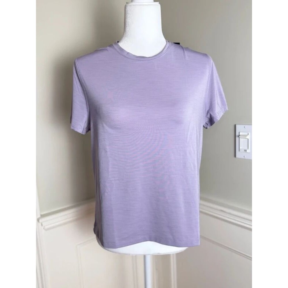 Reebok active Lavender Workout T Shirt Size Small NWT